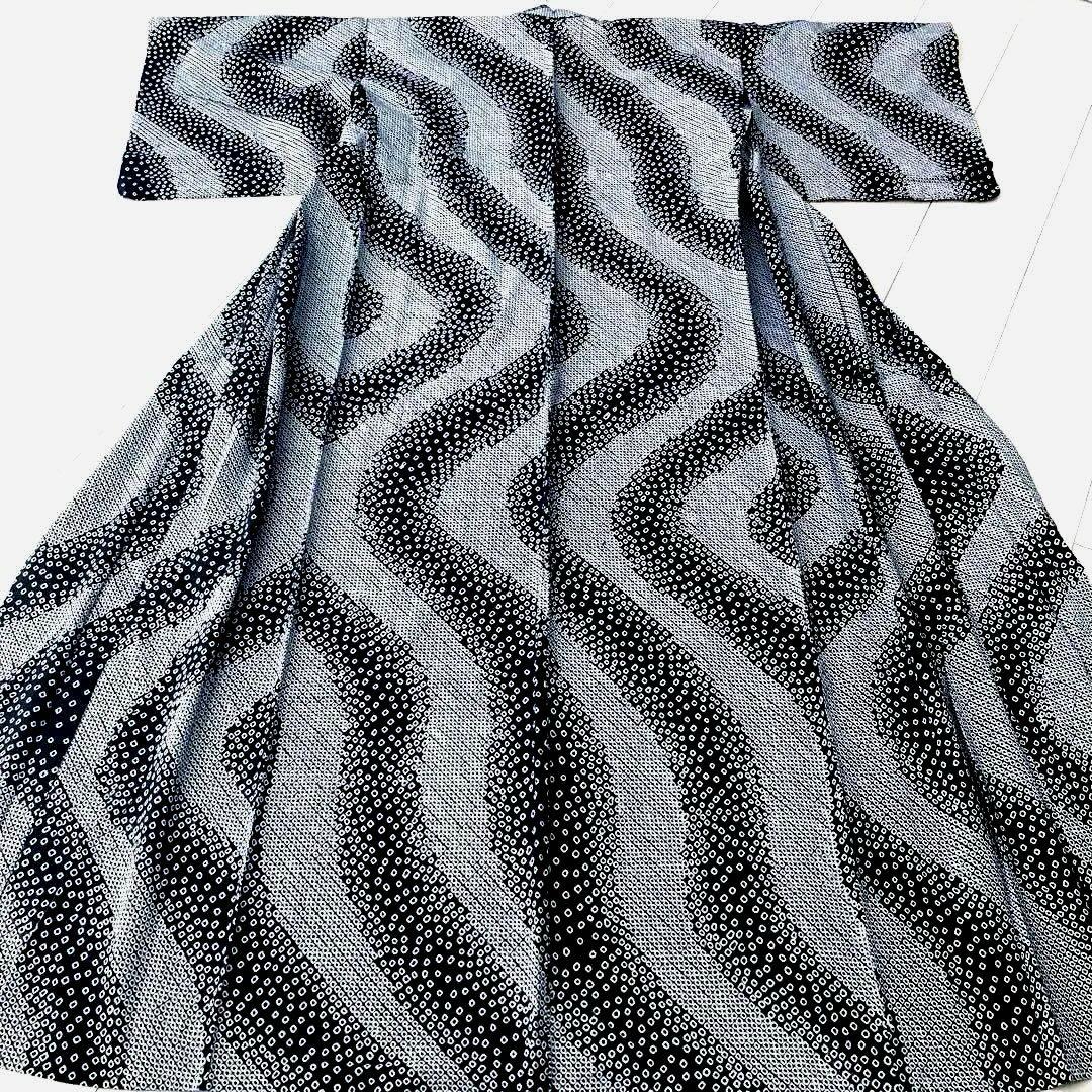 ひまわり 有松鳴海絞り　浴衣　白黒　絞りの曲線　手縫い　No.22-19