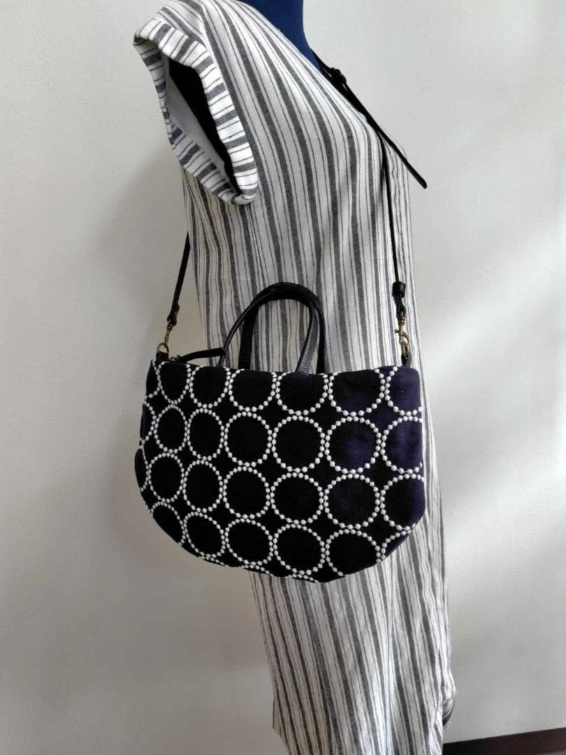 ミナペルホネン/2025tambourineタンバリンネイビー×白/Mサイズ