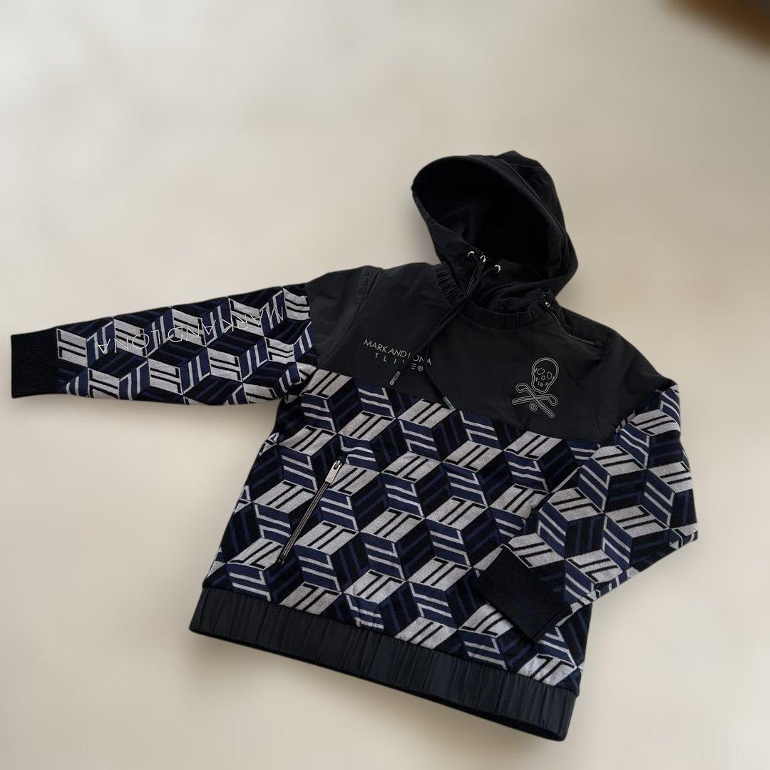 マーク&ロナ　防風フード付きジャケット