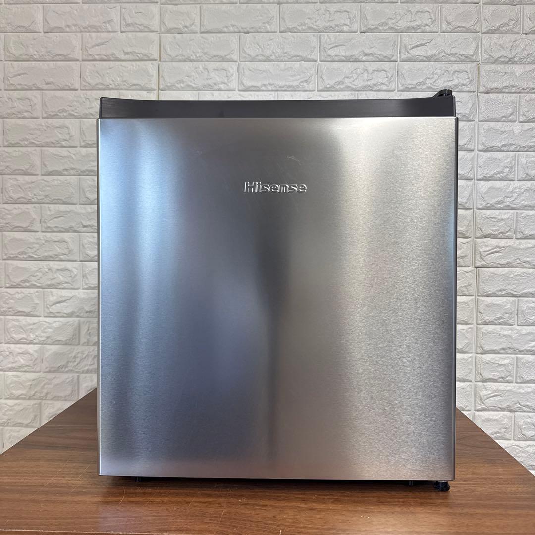 Hisense 小型冷蔵庫 シルバー　送料無料　2025年式　HR-A45S