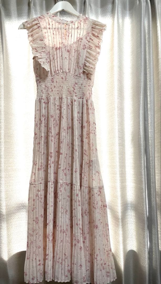 SNIDEL 　フリルワンピース　ピンク