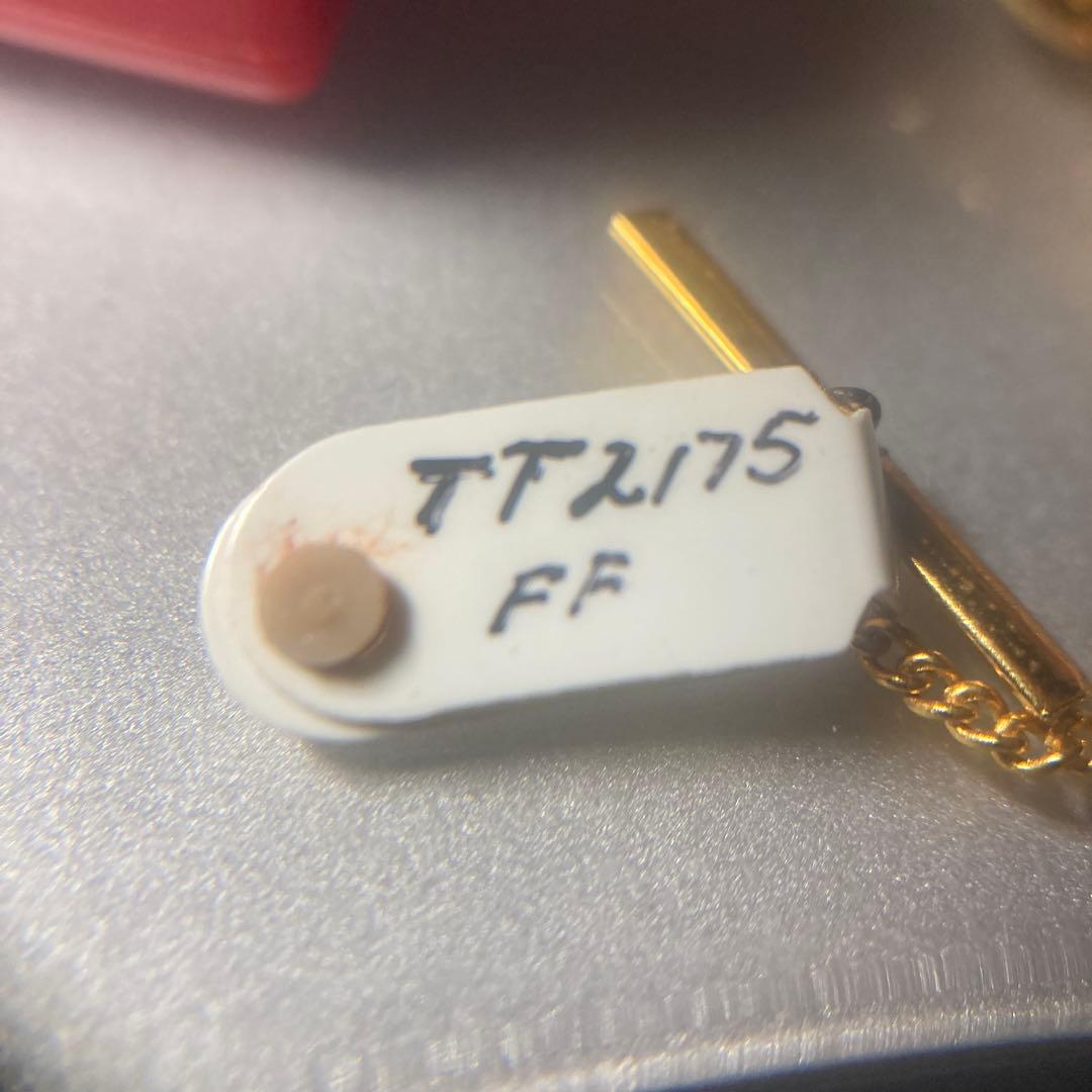 (=^▽^)σ現地でk18(18金)の金具で製作したオパールタイピン