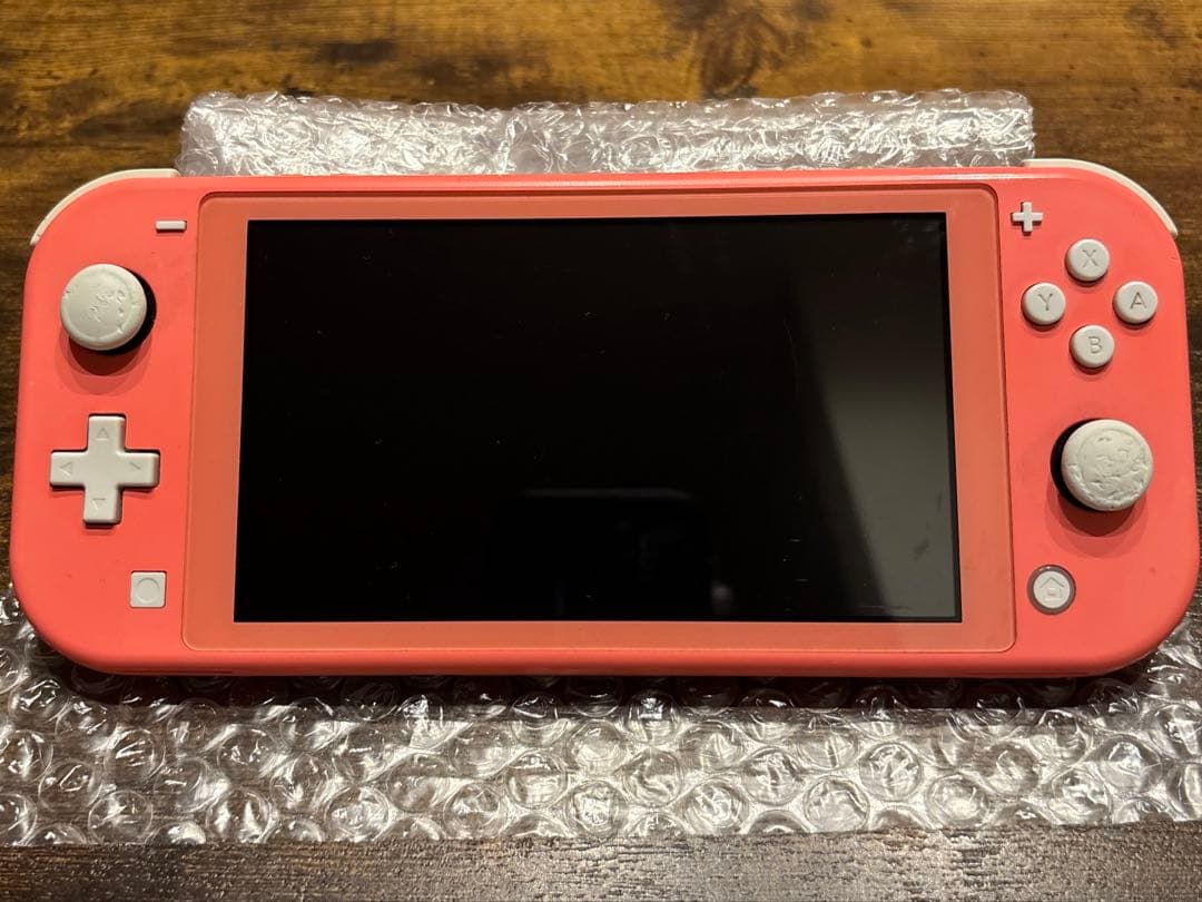 Switchライト　コーラルピンク　ジャンク品