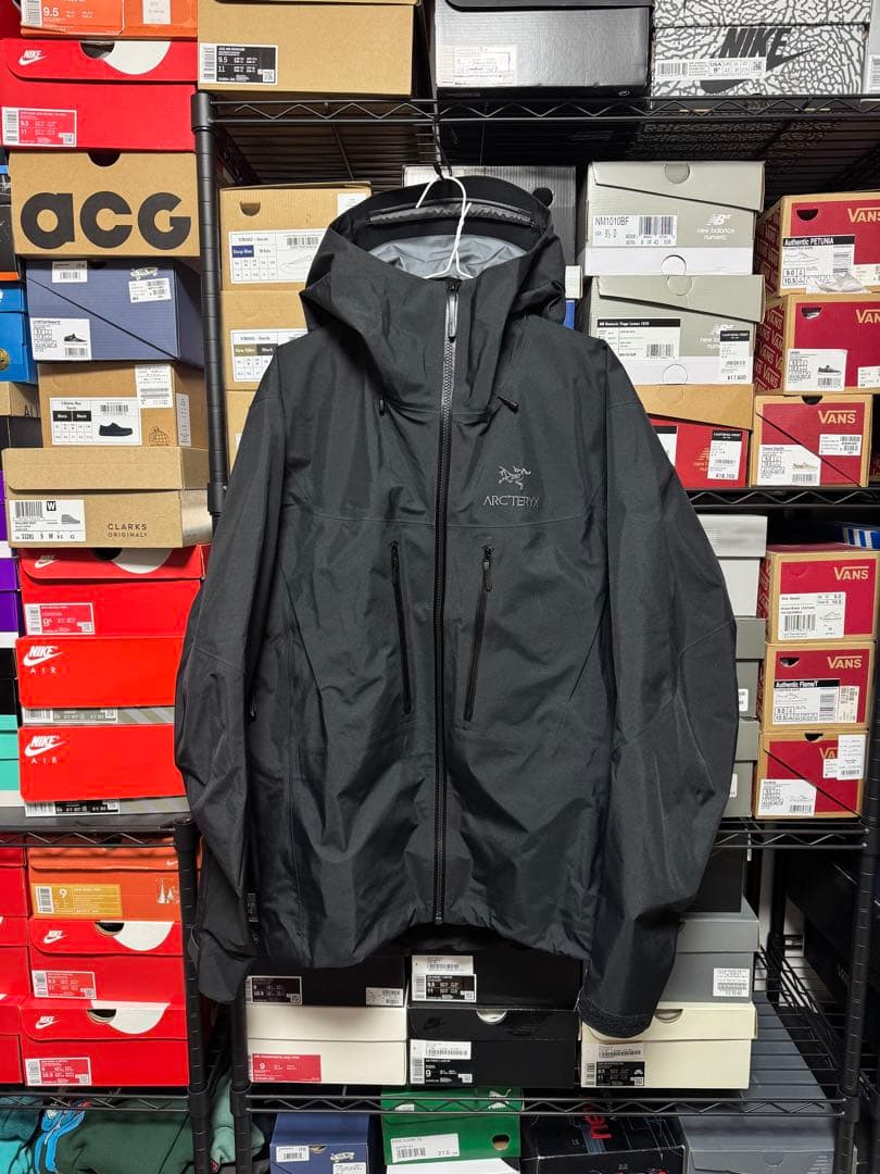 ジャケット・アウター ARC'TERYX Alpha SV Jacket M