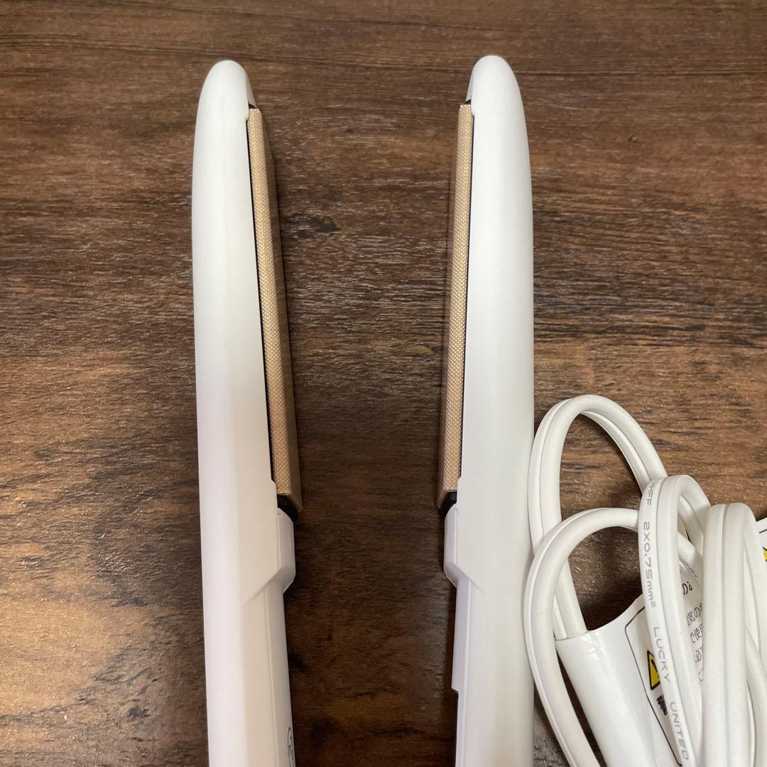 絹女 キヌージョ ワールドワイドモデル ストレートアイロン ホワイト