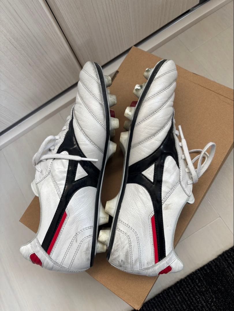 サッカースパイク ミズノモレリア26cm