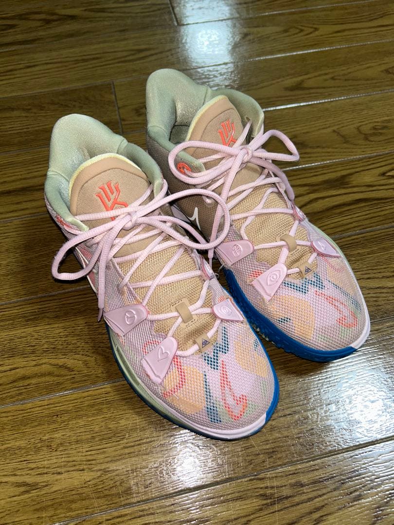 お*こ様 NIKE KYRIE 7 EP '1 WORLD 1 PEOPLE