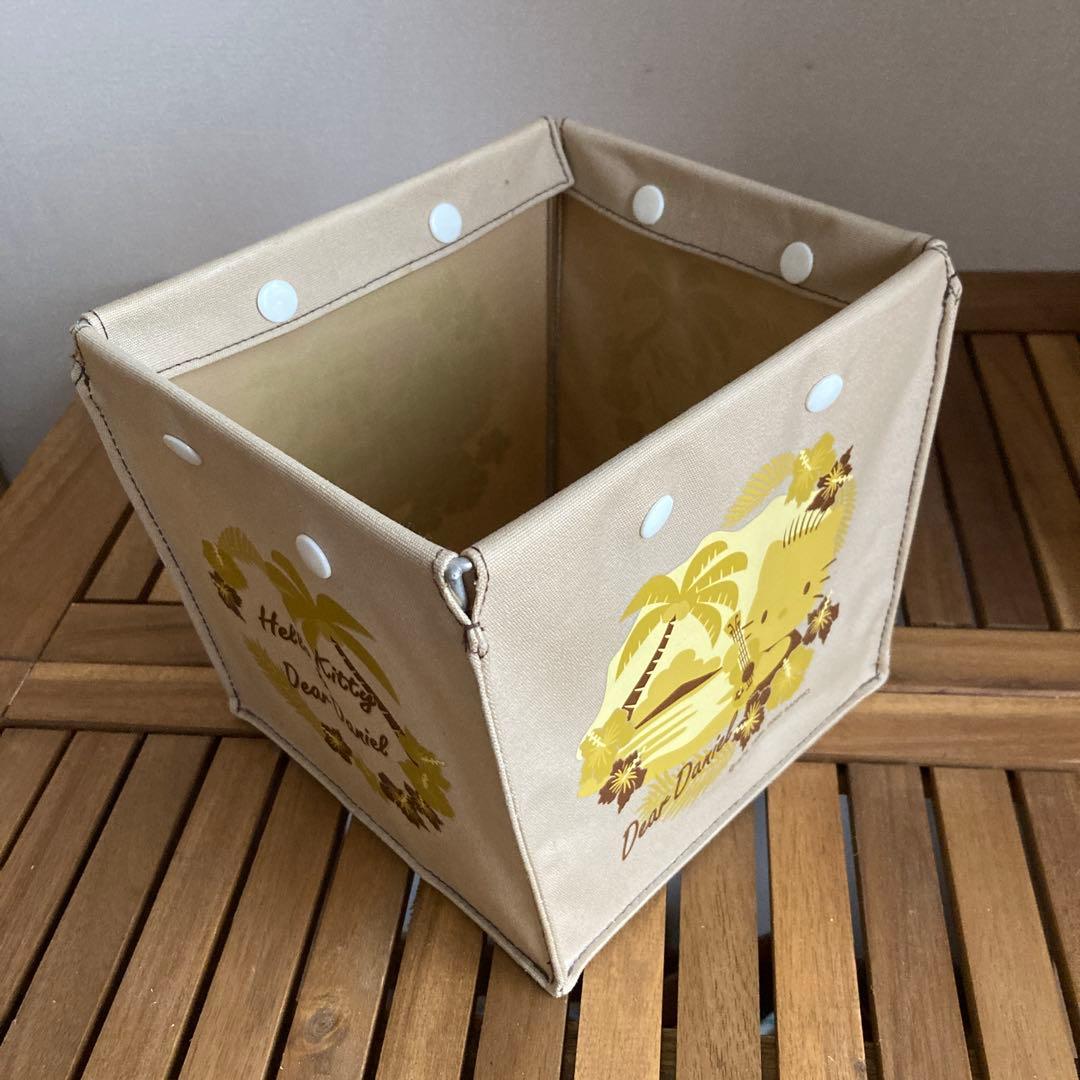 ハローキティ　収納用品　日焼けキティ