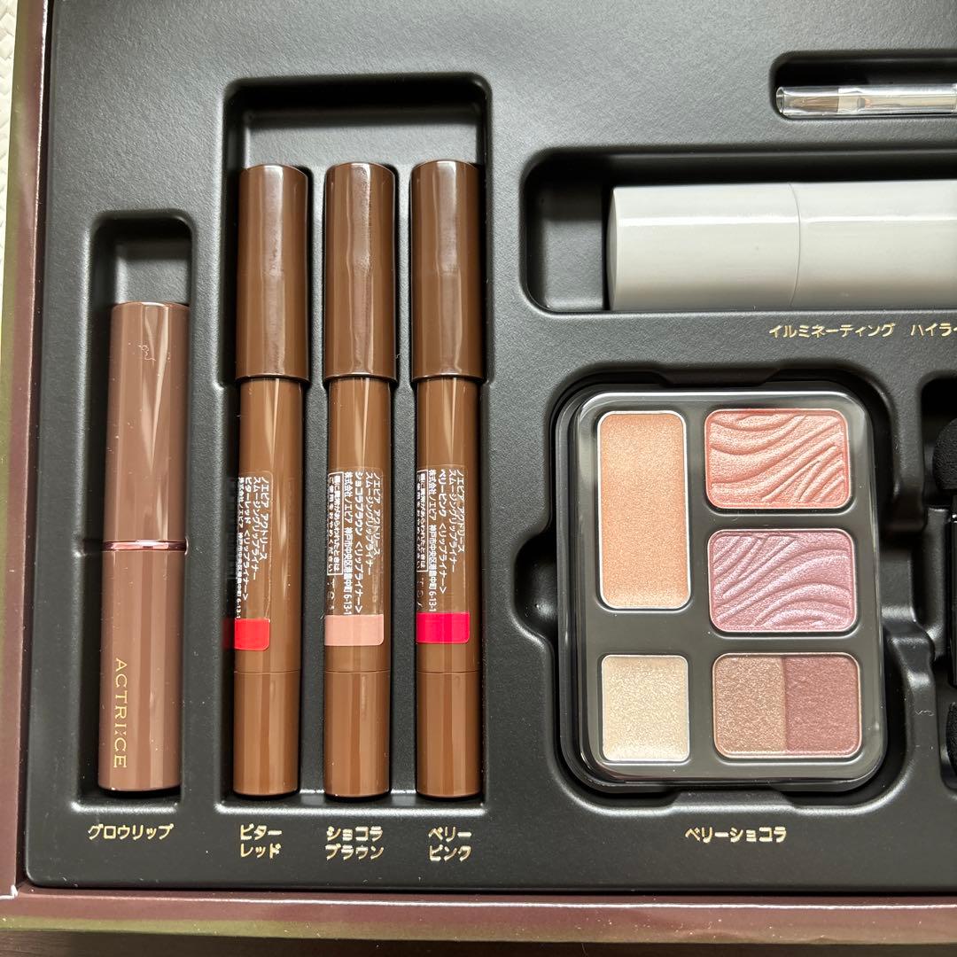 新品未使用　メイクセット