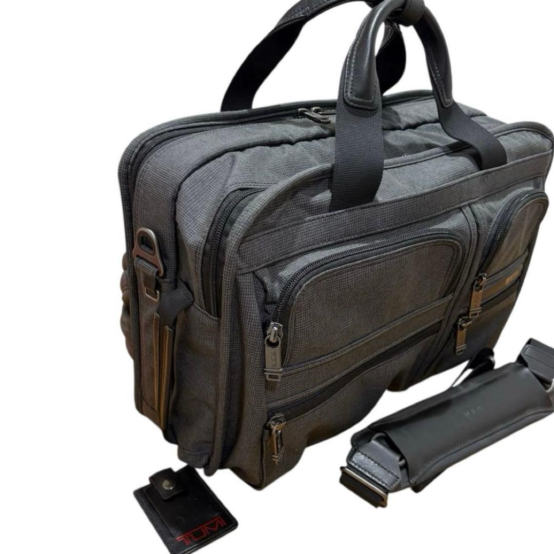 【美品】TUMI 3wayビジネスバッグ　263180HGY4 2層　A4可
