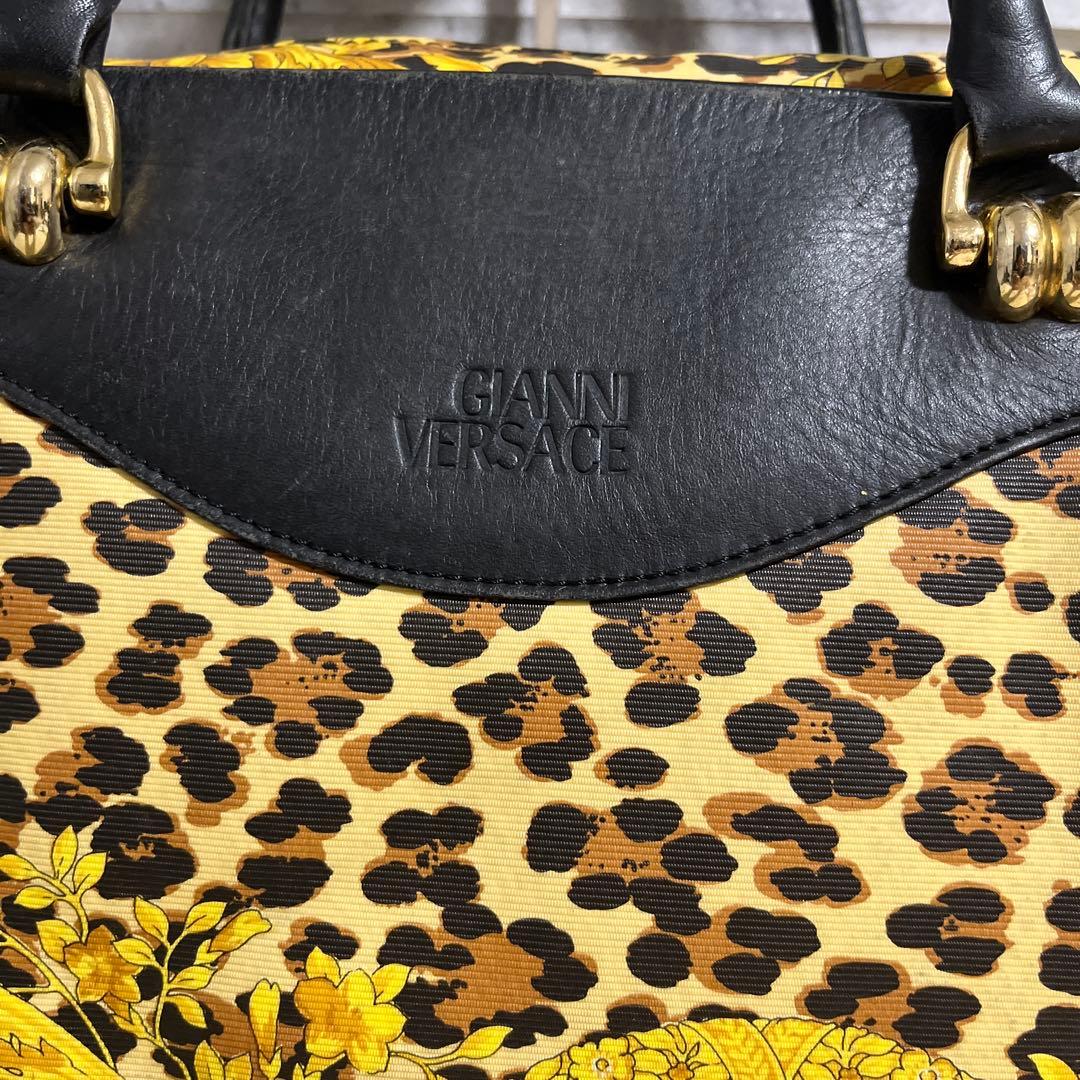 ヴェルサーチ　Versace トートバッグ　ブラック✖️ゴールド　レオパード柄