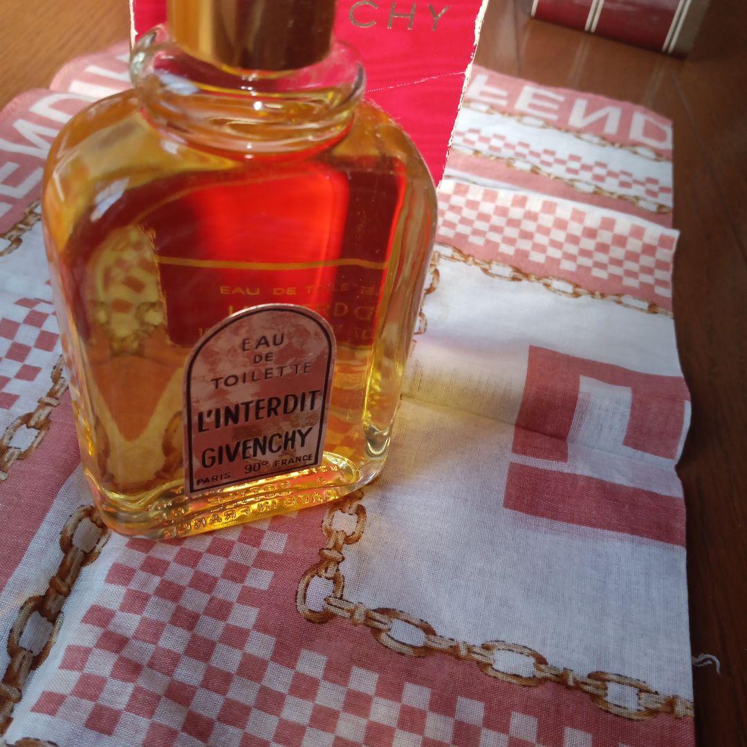 ジバンシィ L'INTERDIT 香水