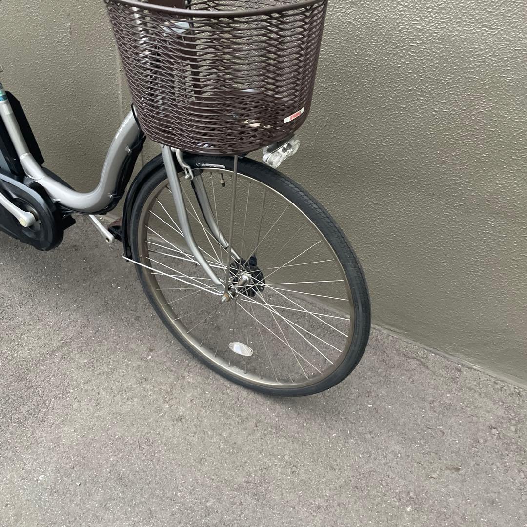 ヤマハ電動アシスト自転車8.9Ahシルバー