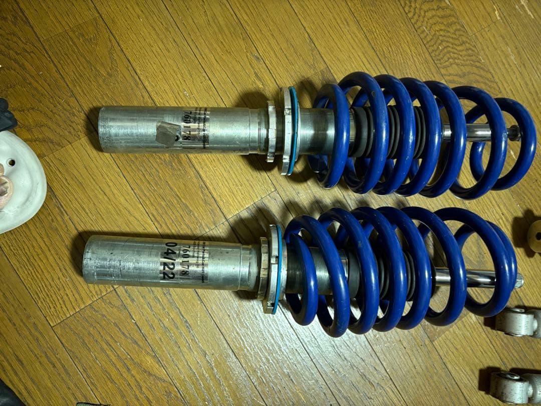 アウディA6 中古サスペンションキット BLUE LINE