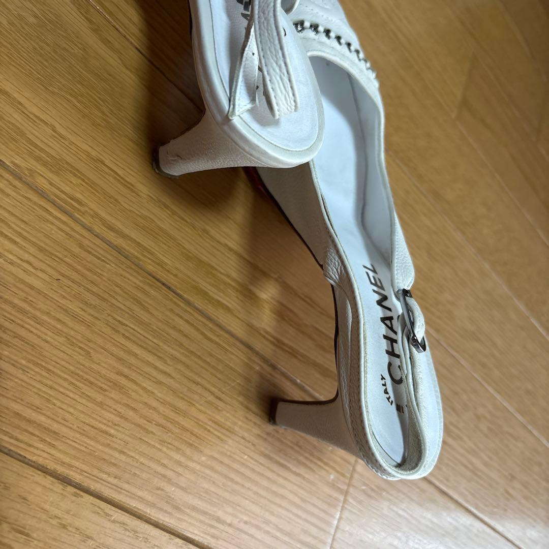 CHANEL ホワイト ビジュー スリングバックサンダル