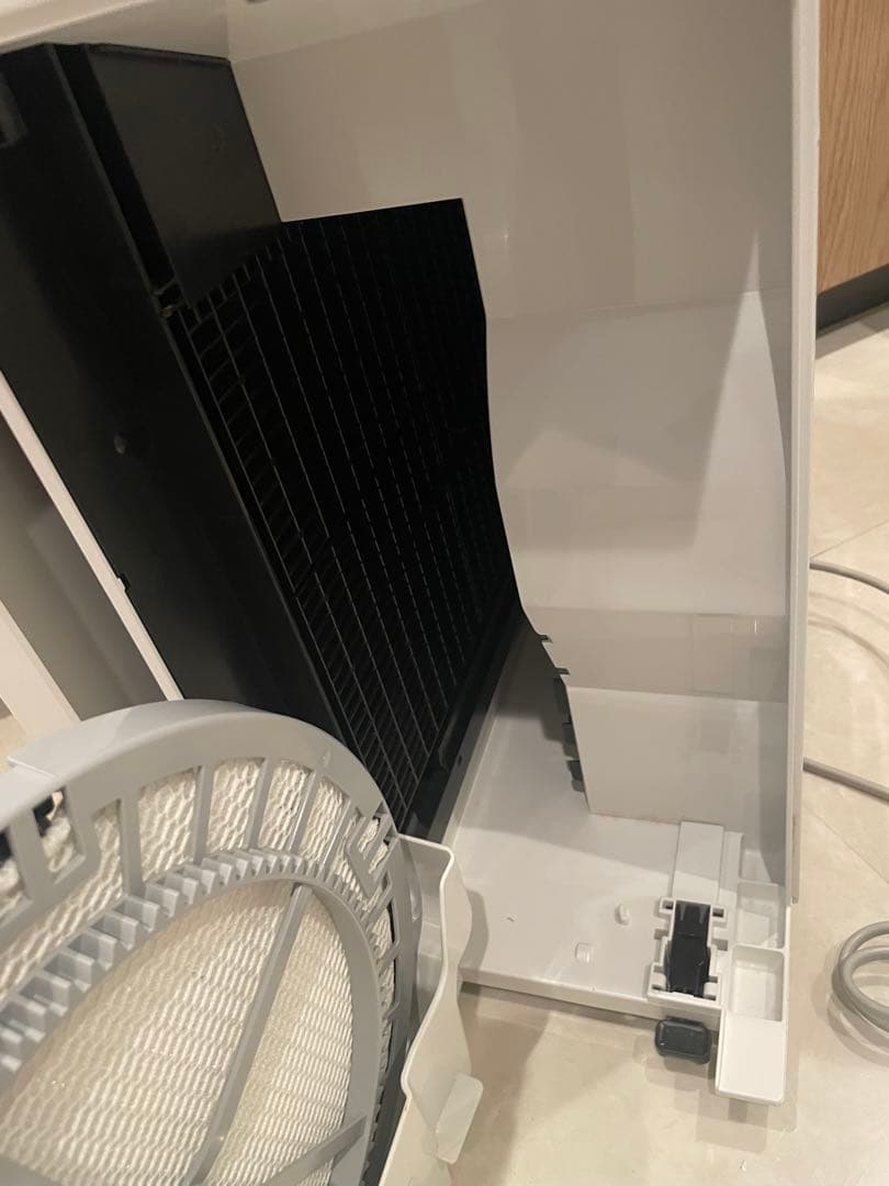 加湿機能未使用　パナソニック　F-VC70XU　ホワイト　 加湿空気清浄機