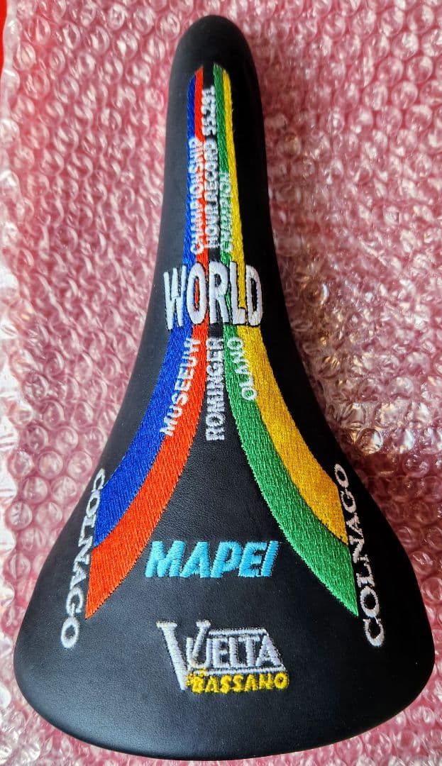 COLNAGO Vuelta Bassano サドル