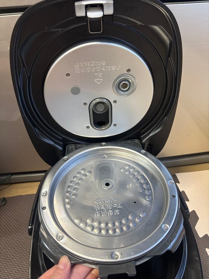 TOSHIBA 真空圧力IHジャー炊飯器 RC-10VRV-K-2024年製