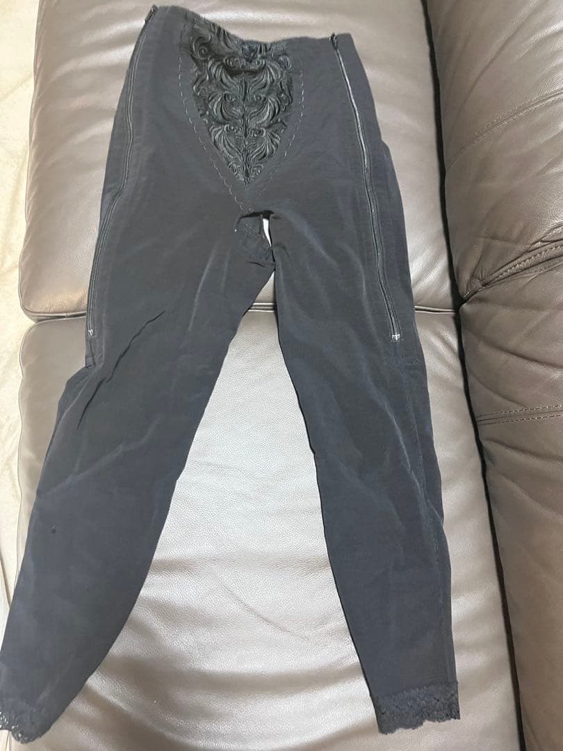 美容外科　サラマシェリ　圧迫ガードル　Mサイズ 脂肪吸引　太もも