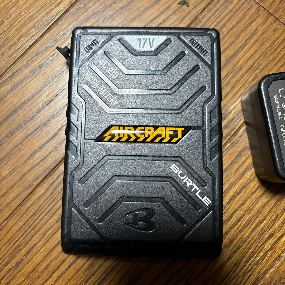 お盆限定セール　Burtle バッテリー充電器17V