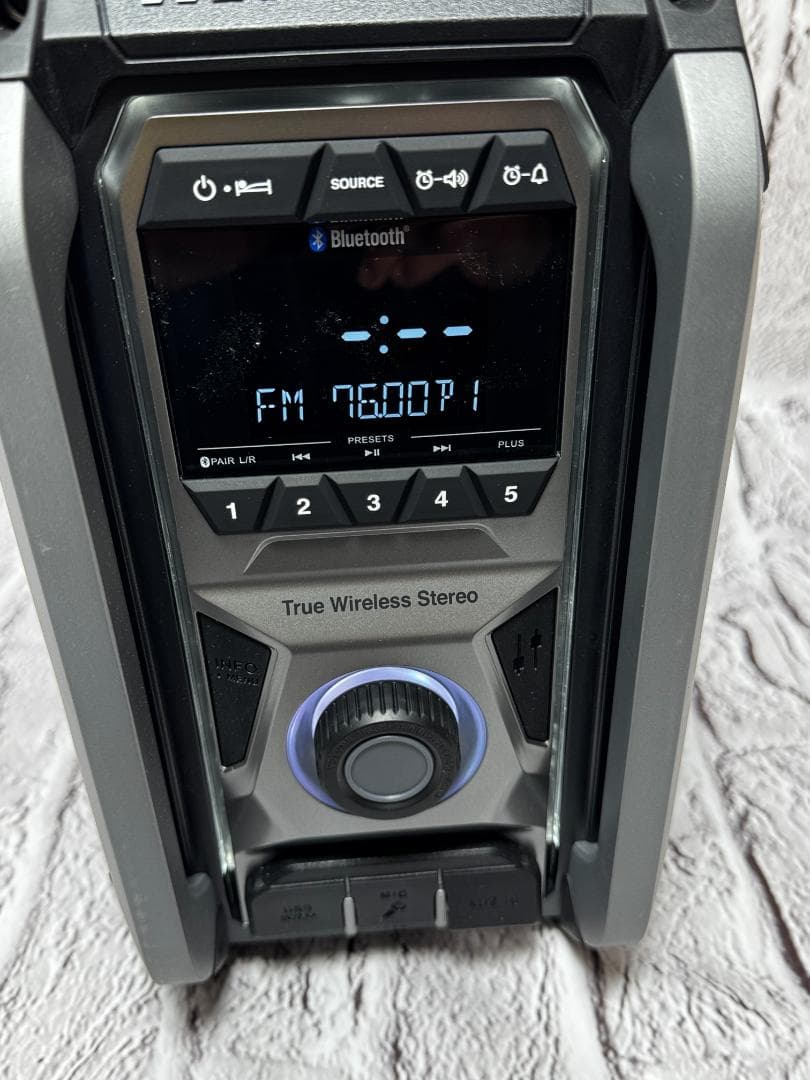 美品　マキタ充電式ラジオ MR005G　ブラック　ｗ12625-1106-⑦