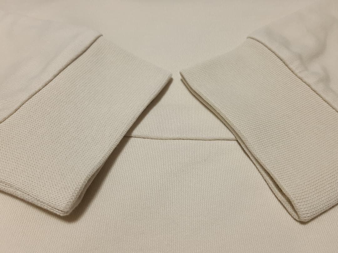 【専用】EA7/アルマーニジュニア　テーピング・スウェット　12A・12歳