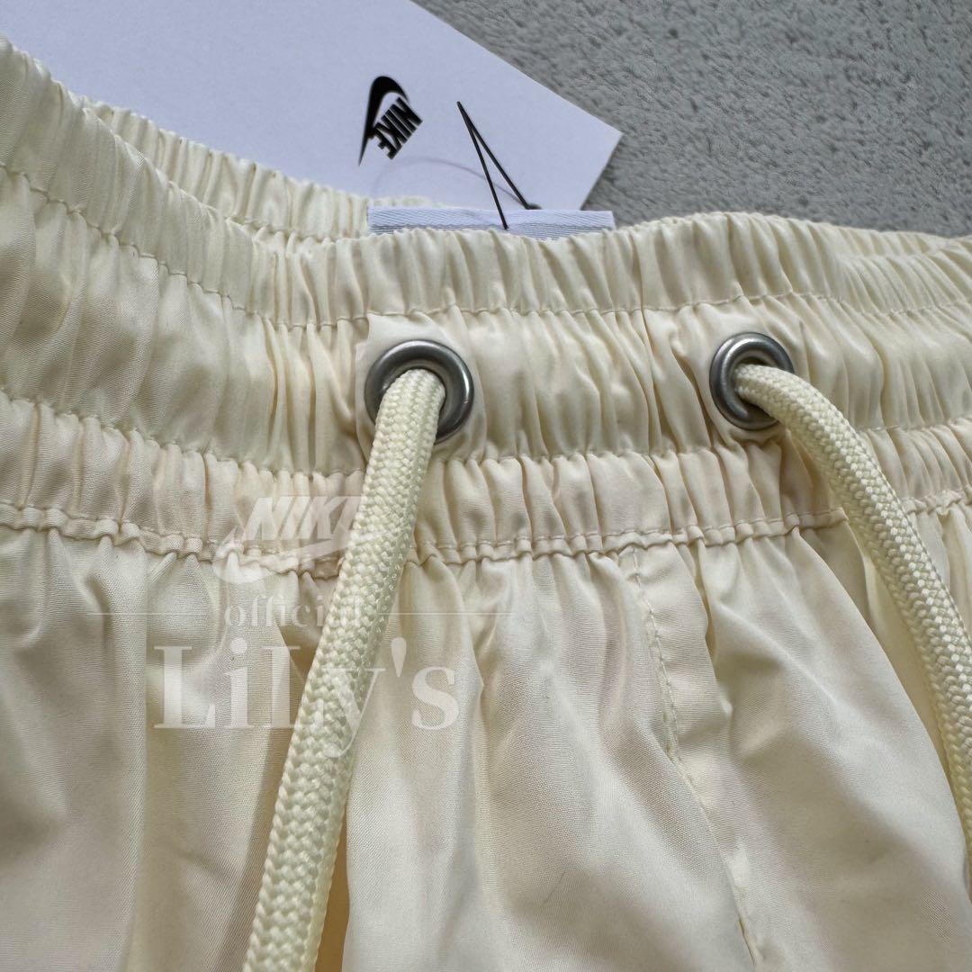 【Ｌサイズ】NIKE上下セットアップ　オフホワイト　ウーブン　ビッグスウォッシュ