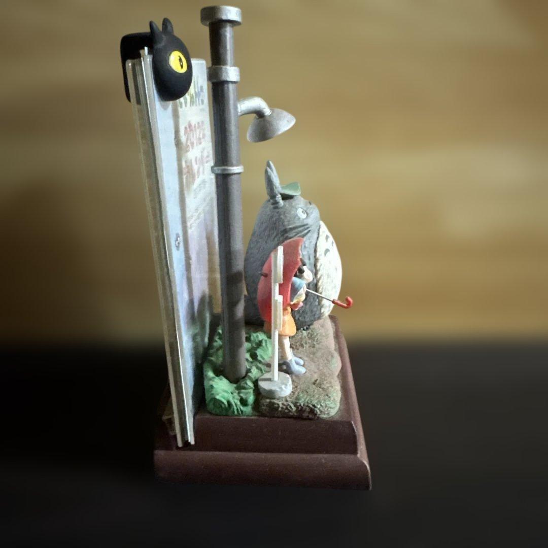 ジブリカレンダー　2012 となりのトトロ　雨の日のバス待ち