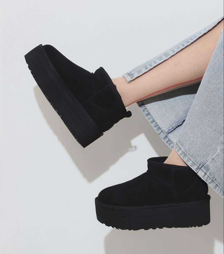 UGG クラシックウルトラミニプラットフォーム 黒 24cm