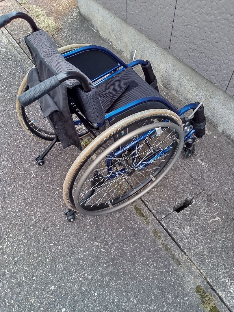 MIKI ミキ　FORCE NOVA3 車椅子軽量