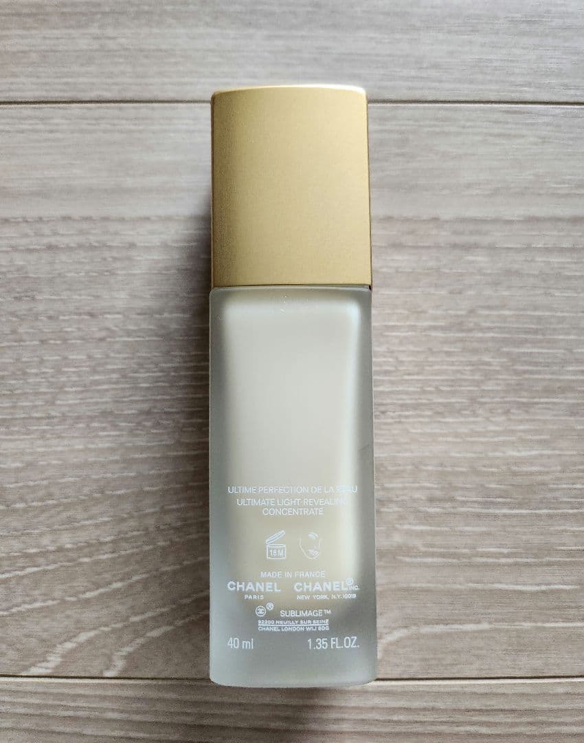 CHANEL　サブリマージュ　レサンス　ルミエール