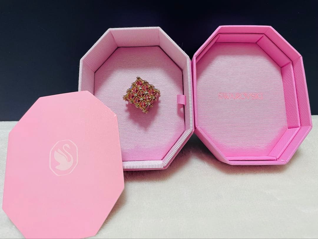 ⭐︎週末SALE⭐︎Curiosa スタッドピアス　シングル、スクエアカット