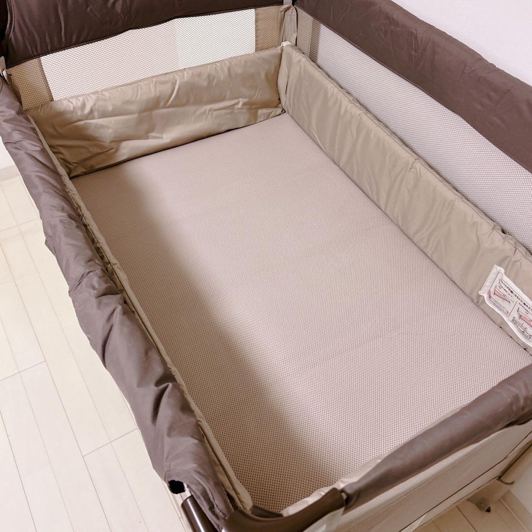 美品 ココネルエアー ココアブラウン Aprica ベビーベッド アップリカ