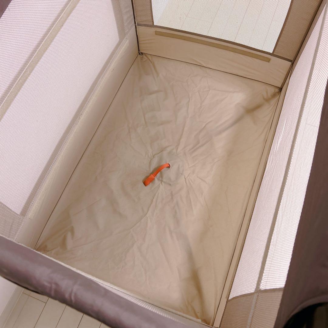 美品 ココネルエアー ココアブラウン Aprica ベビーベッド アップリカ