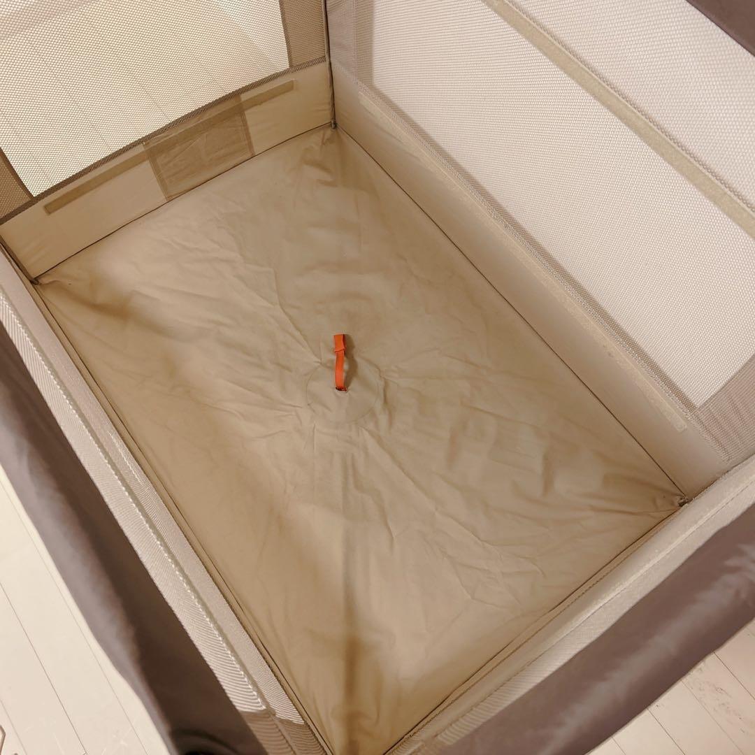 美品 ココネルエアー ココアブラウン Aprica ベビーベッド アップリカ