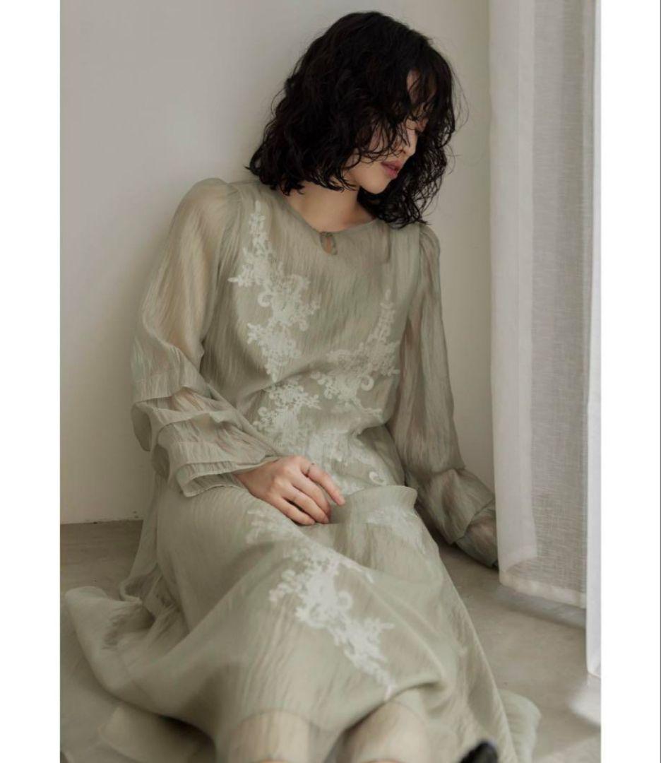 訳あり niana ニアナ ドリードール シアーAラインワンピース M 結婚式