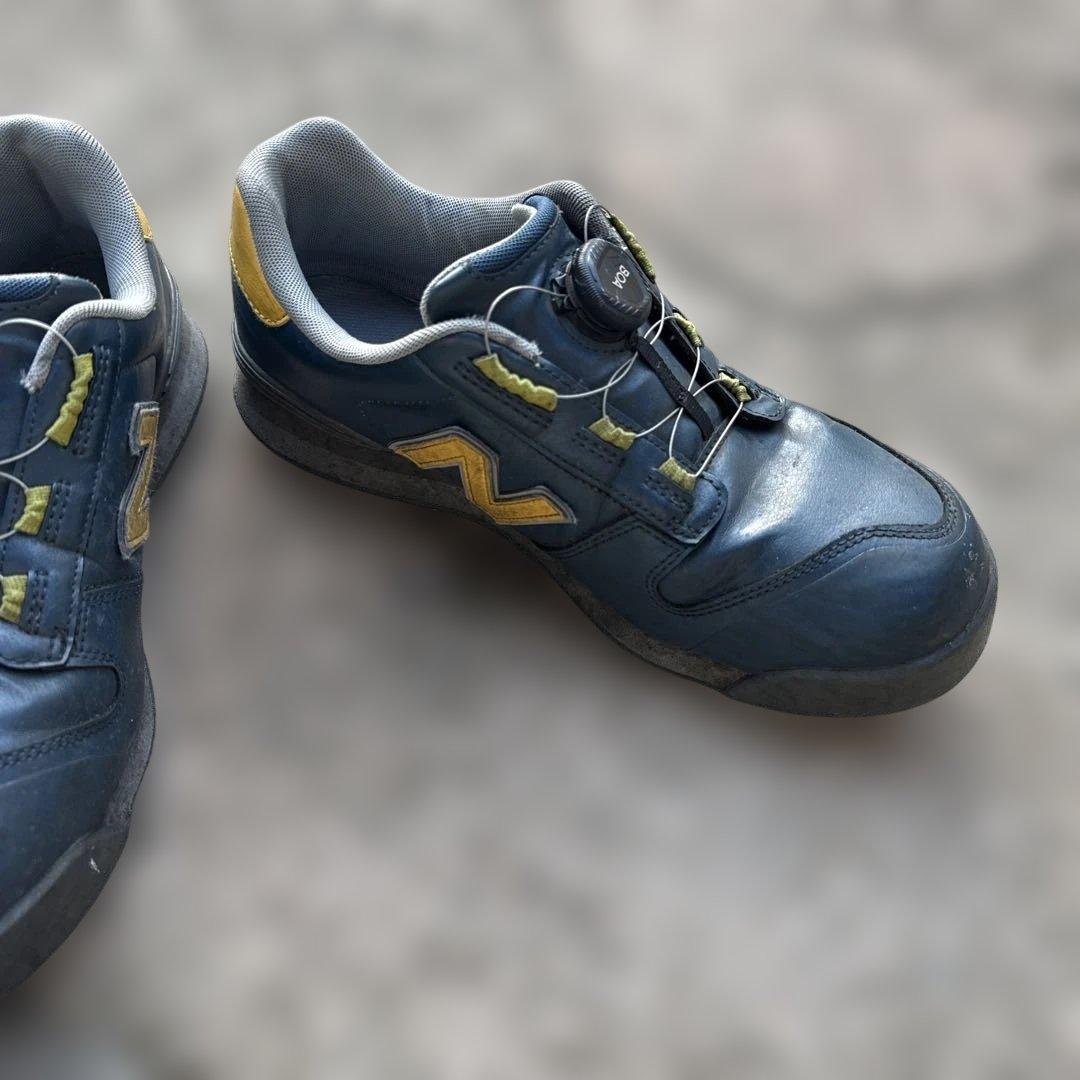 New Balance 安全靴 ダークブルー/イエローボアシステム25.5センチ