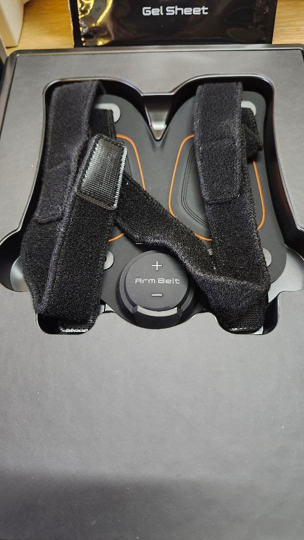 【未使用品】腕痩せSIXPADシックスパッドアームベルト（全セット）