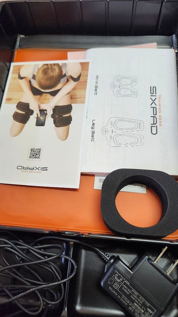 【未使用品】腕痩せSIXPADシックスパッドアームベルト（全セット）