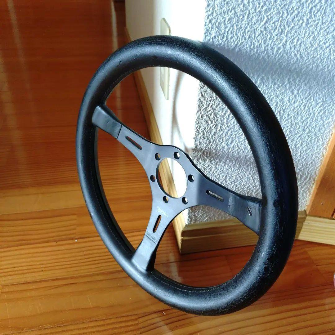 MOMO ステアリング35Φ　　　【ロニー・ピーターソン】