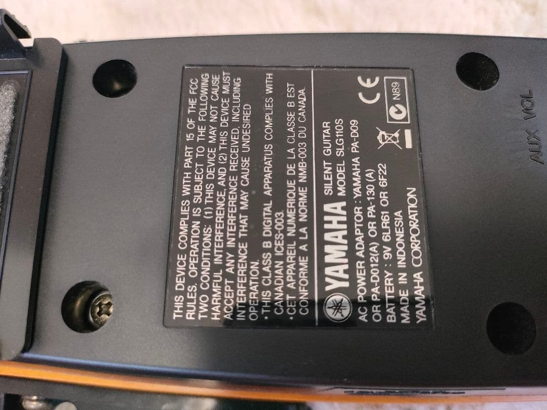 美品サイレントギターYAMAHA SLG110Sケース アダプタ プリアンプ付
