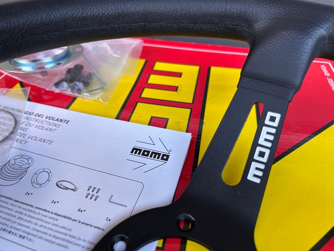civicunさま専用　MOMO ステアリング328D 90mm