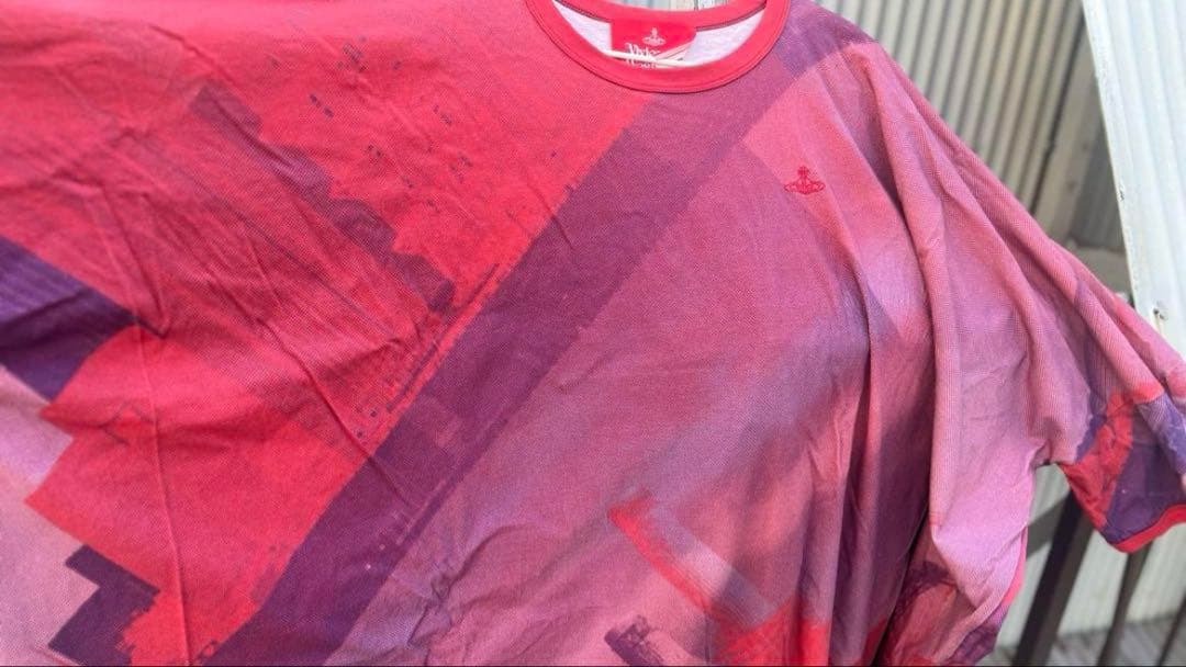 ヴィヴィアンBatterseaPowerStationビッグマンT