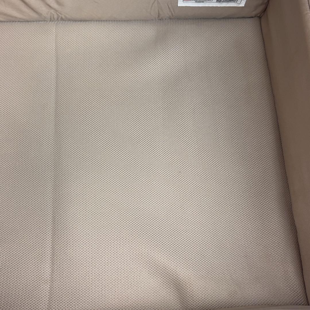 Aprica アップリカ　ココネル エアー ベビーベッド