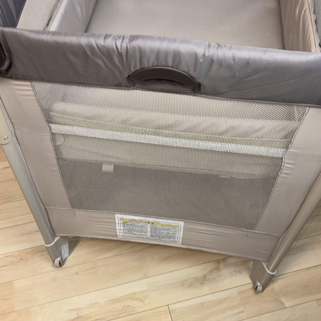 Aprica アップリカ　ココネル エアー ベビーベッド