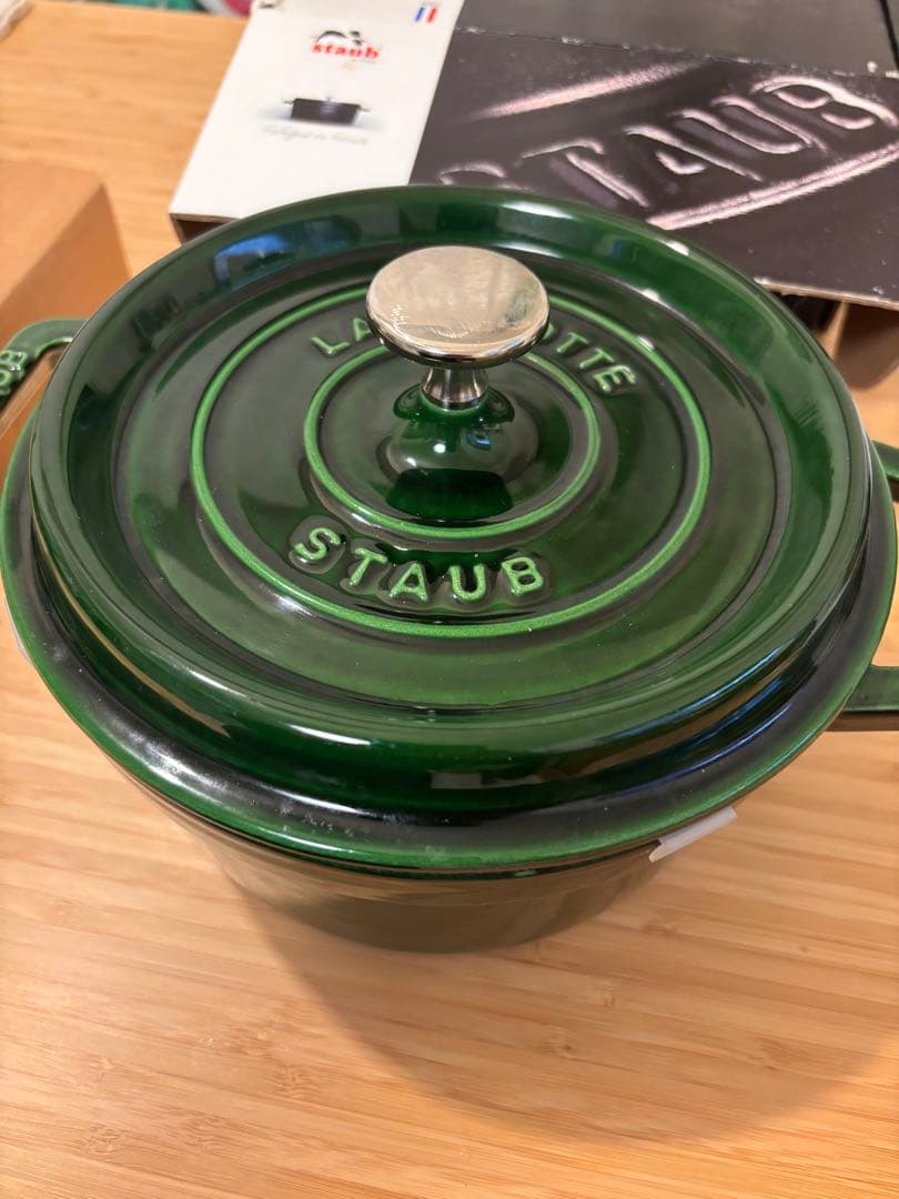 ストウブ　ココットラウンド　20cm