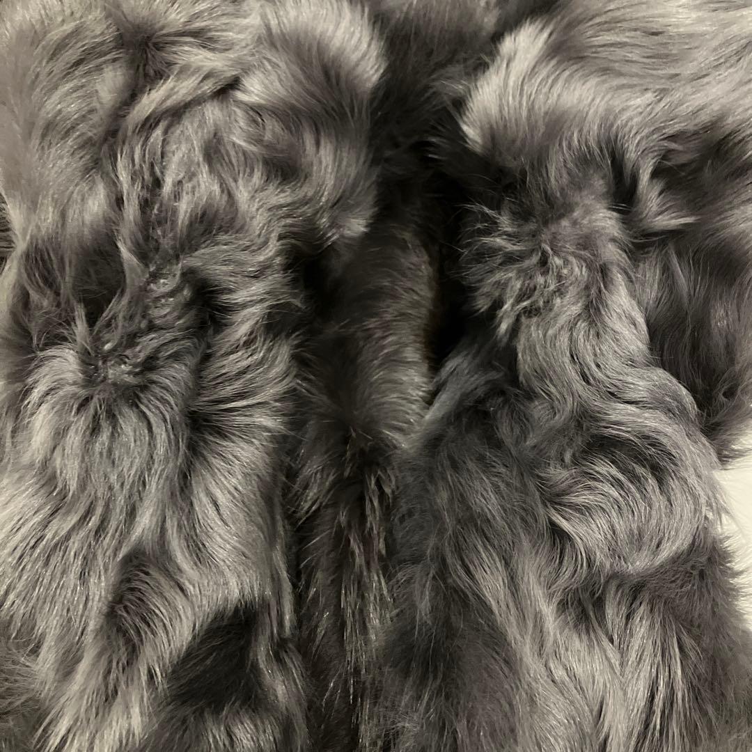 美品　カーリーラム フォックスファーコート ラベンダー系カラー　短丈　防臭抗菌