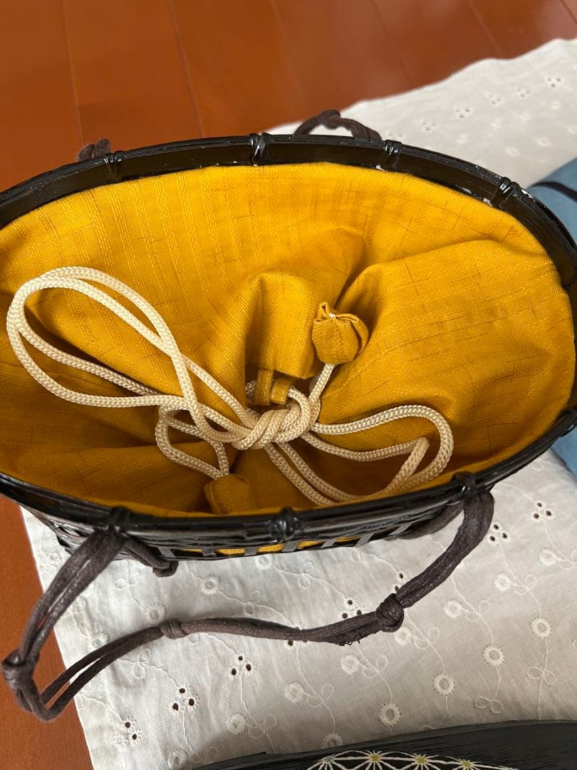 新品未使用　浴衣、帯セット　中古カゴバッグ、下駄、半幅帯2本添え