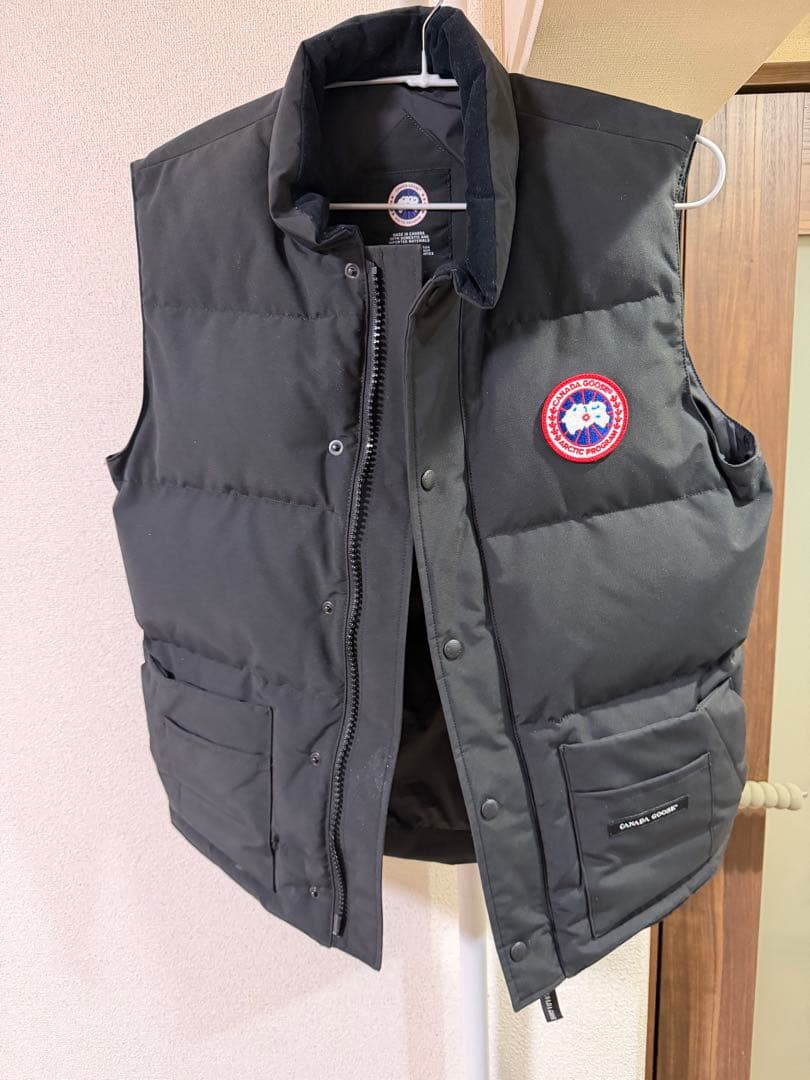 【美品】  ブラック ダウンベスト