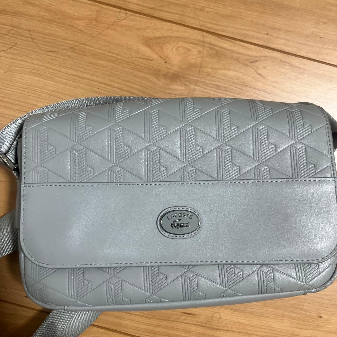 LACOSTE 幾何学模様 ショルダーバッグ グレー